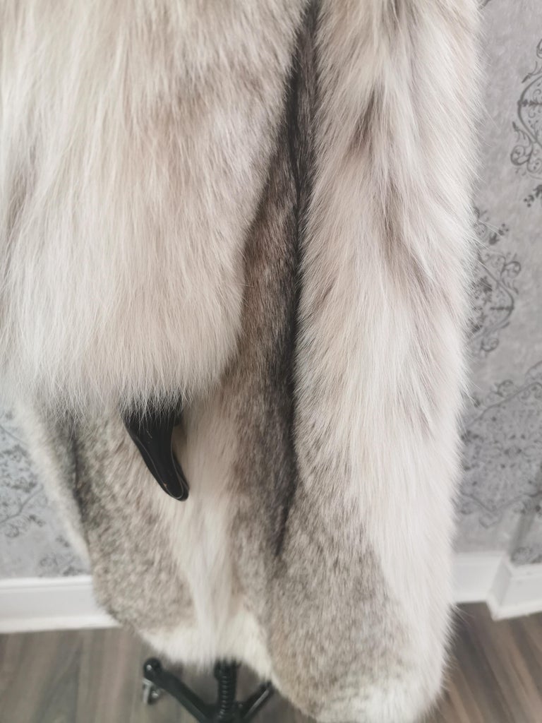 Brand new lightweight lynx fur coat with detachable hood size 24 XXL