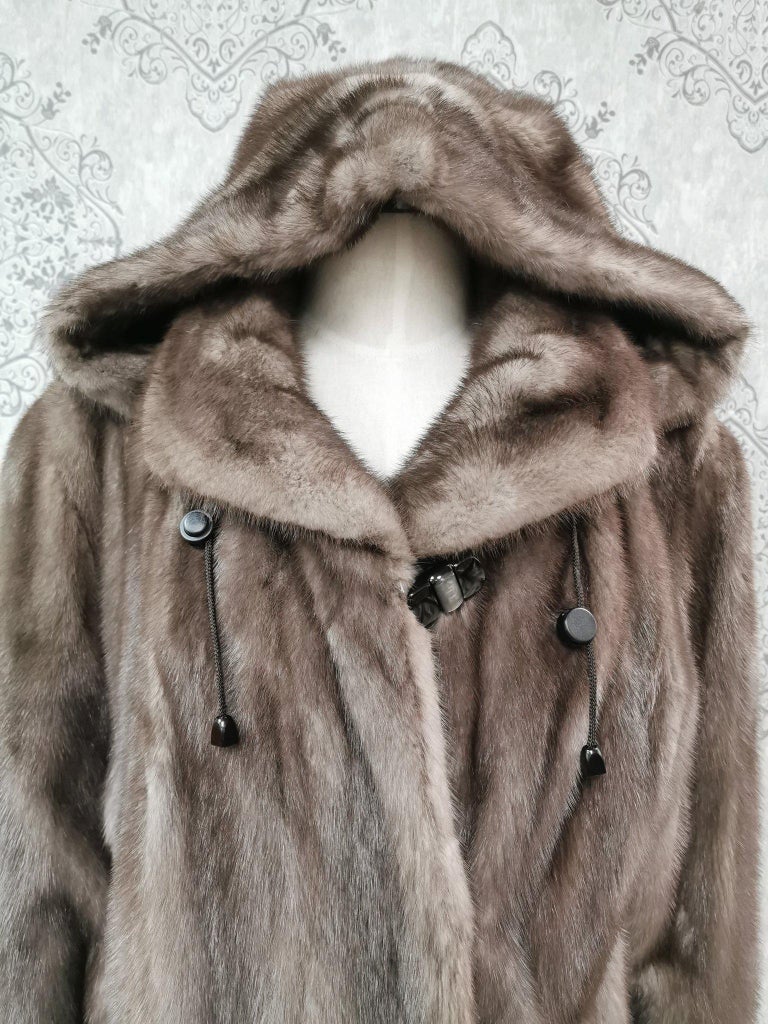 Unused blue iris mink fur coat with a hood size 12 ~no duties
