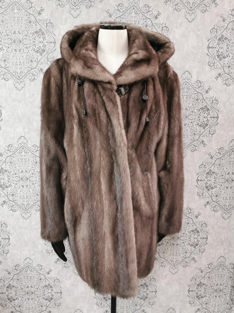 Unused blue iris mink fur coat with a hood size 12 ~no duties