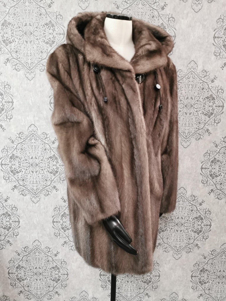 Unused blue iris mink fur coat with a hood size 12 ~no duties