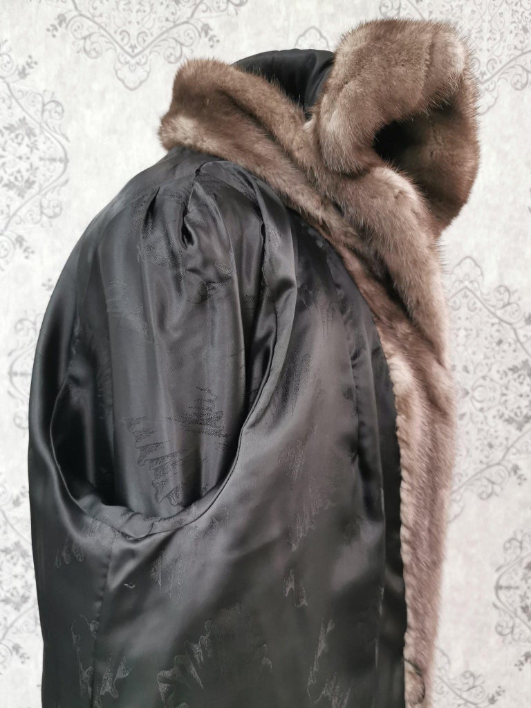 Unused blue iris mink fur coat with a hood size 8 ~no duties