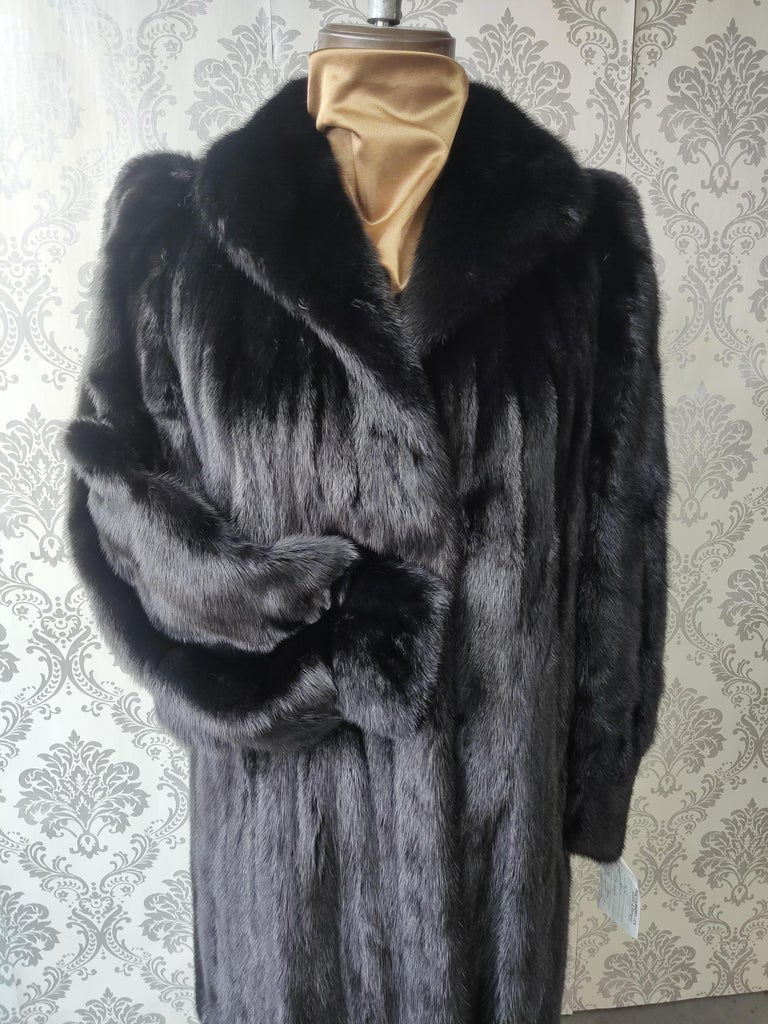 Brand New Christian Dior Black Mink Fur Swing Coat (Size 12-M)