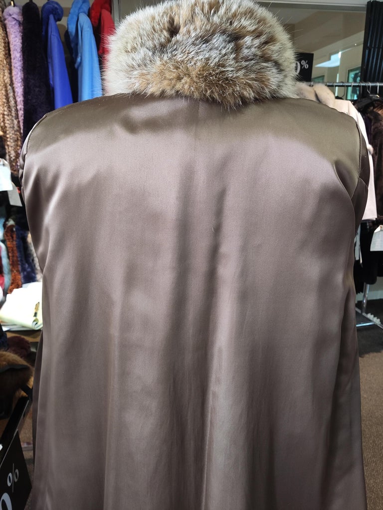 Brand new lightweight lynx fur coat size 18-24 XL ~no duties