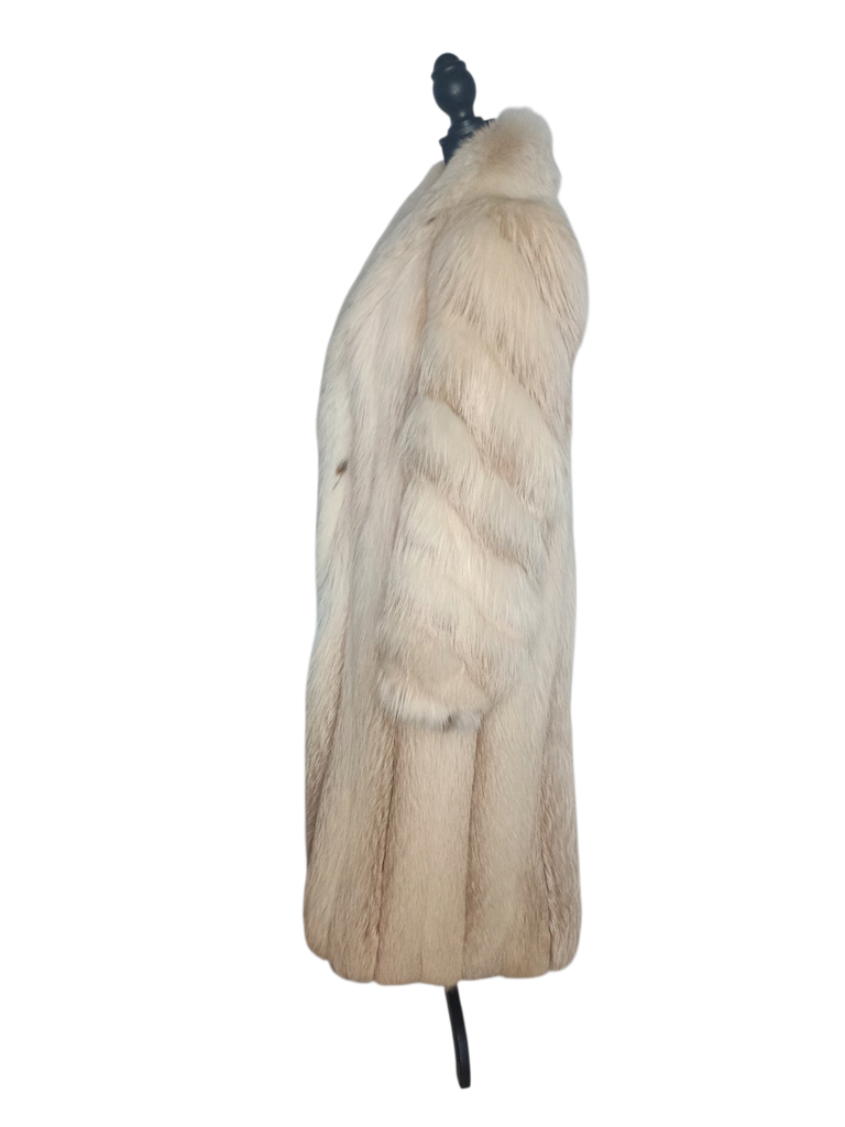 ~ lightweight saga Island fox fur coat size 12 L~no duties