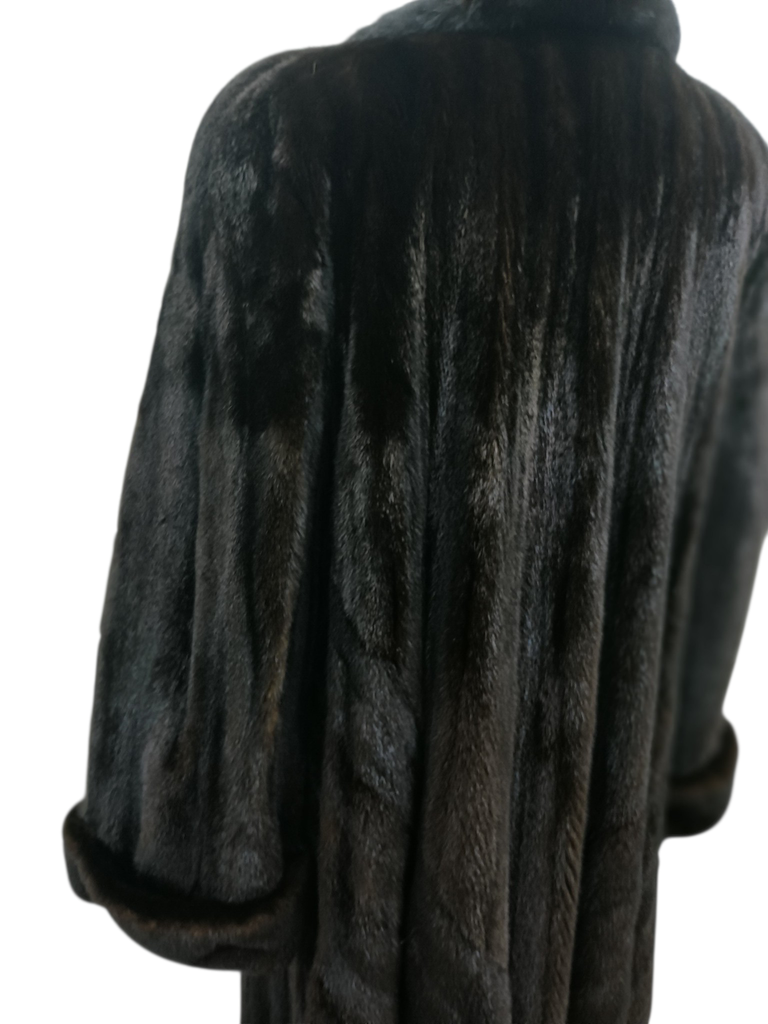 Exceptional showroom unused sectional black mink fur coat 18/L~no duties