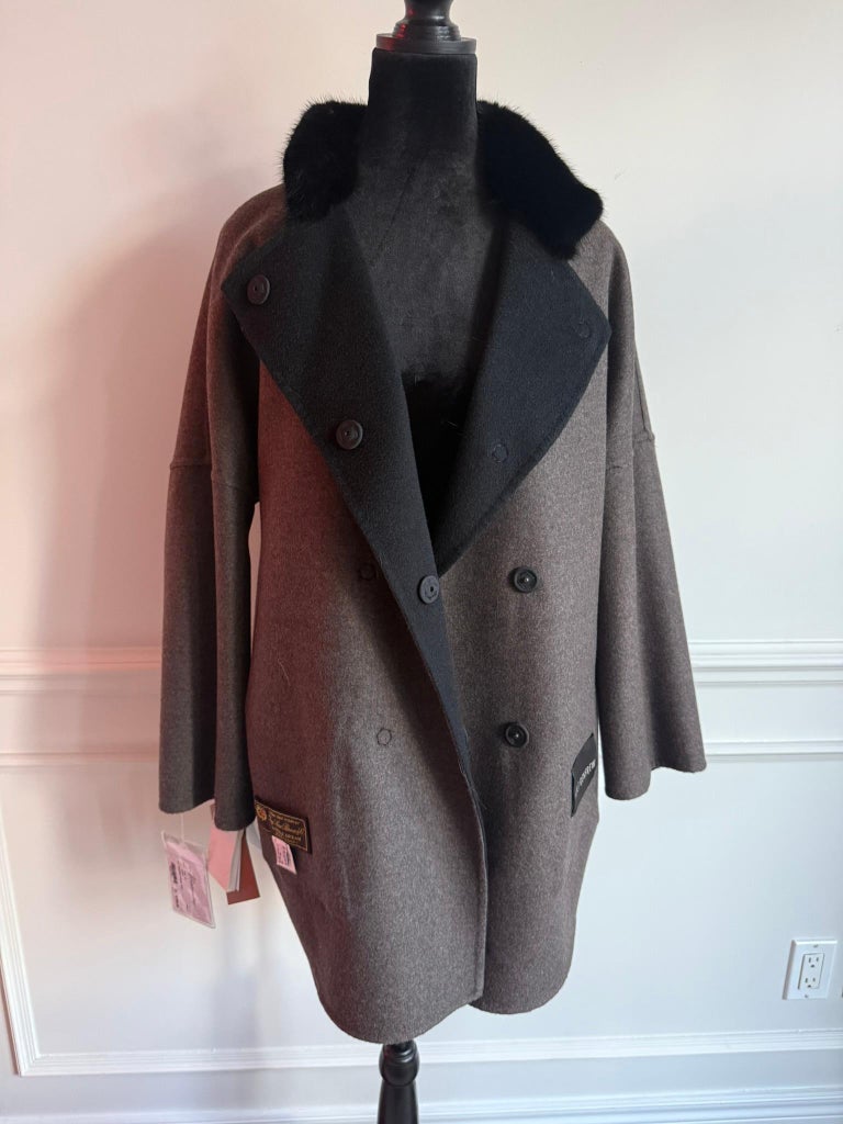 Brand new Loro Piana cashmere fur coat size 8 M ~no duties