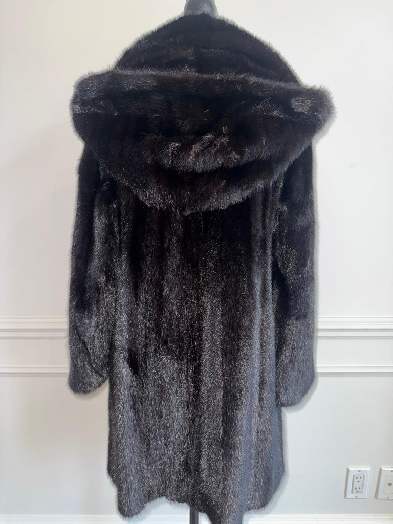 Unused Canada Majestic Mink fur coat with hood size 12-14 L ~no duties