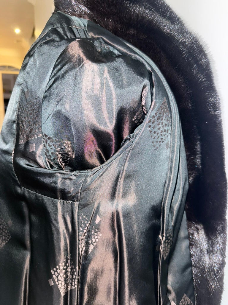 Unused Canada Majestic Mink fur coat with hood size 12-14 L ~no duties