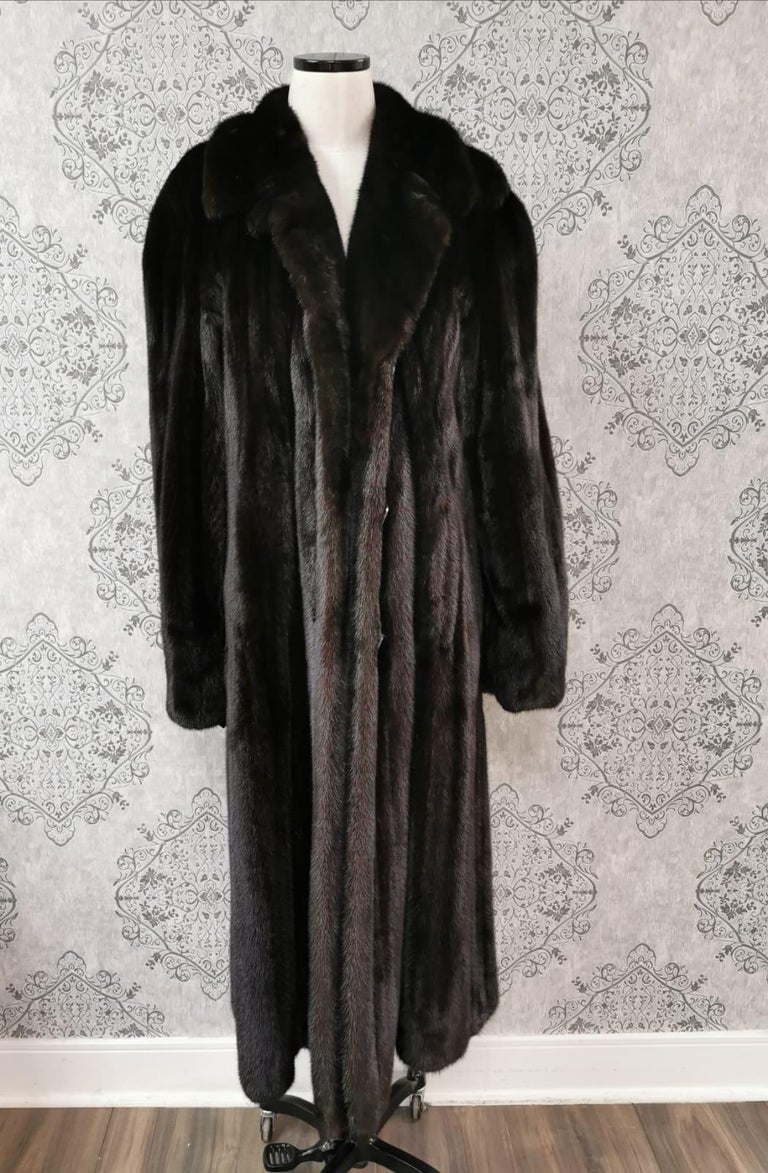 Brand new Birger Christensen Ranch Female Mink Fur Trench Coat (Size 14-M/L)
