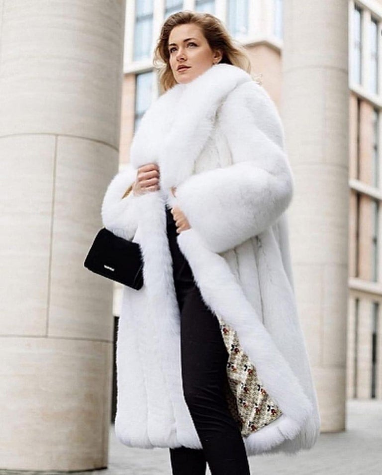 Brand new white fox fur coat size S M L XL