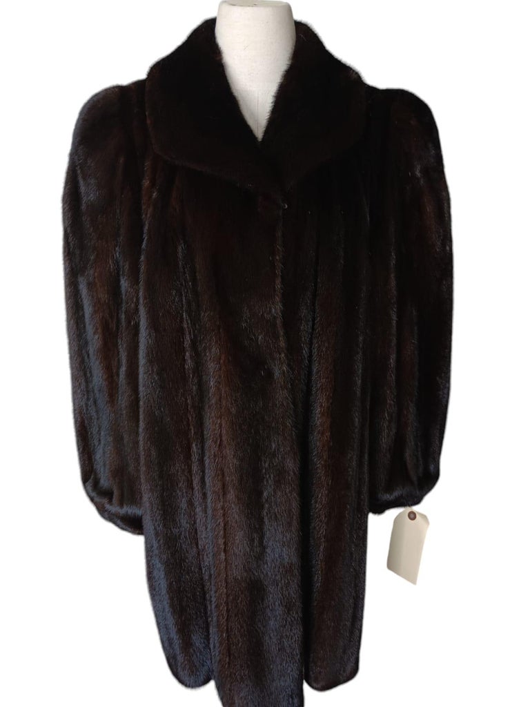 Holt Renfrew Mink Fur Coat (Size 14-L) ~no duties