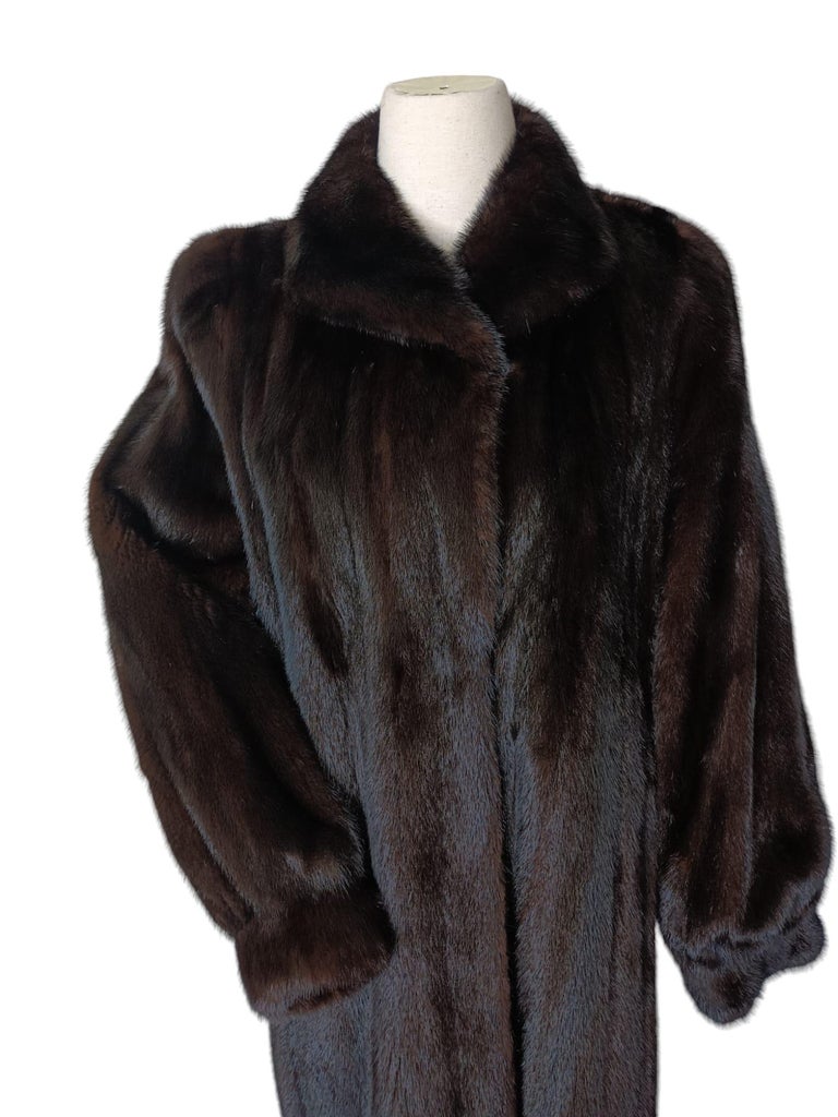 Showroom Ranch Mink Fur Coat (Size 16 XL) ~no duties