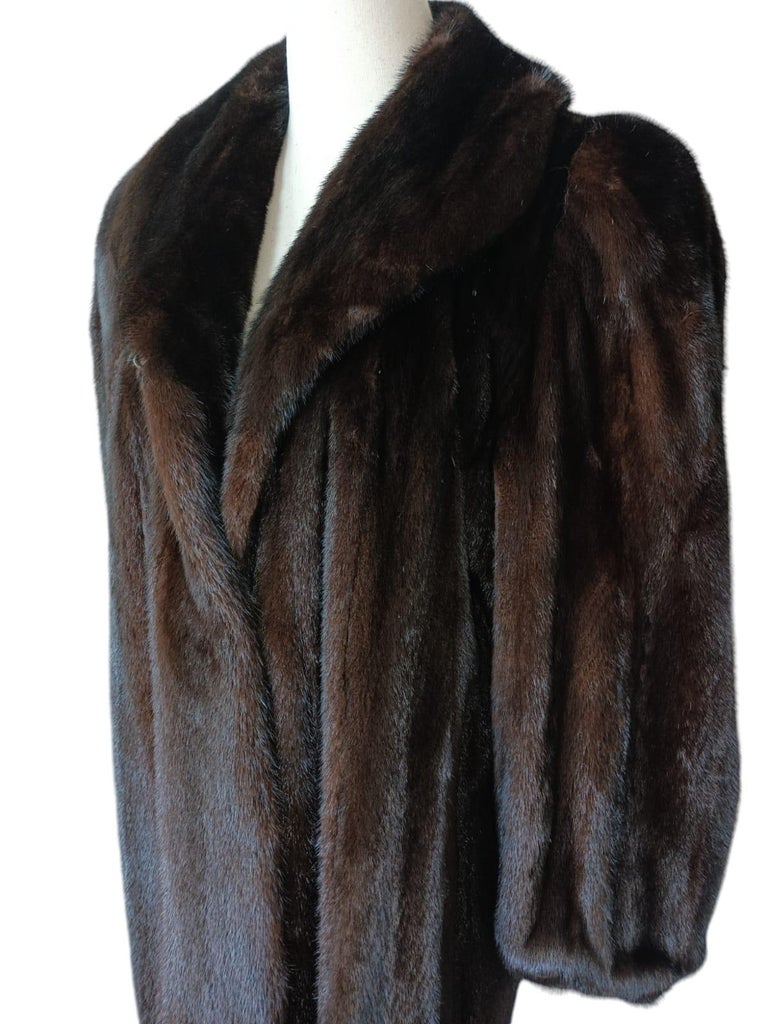 Holt Renfrew Mink Fur Coat (Size 14-L) ~no duties