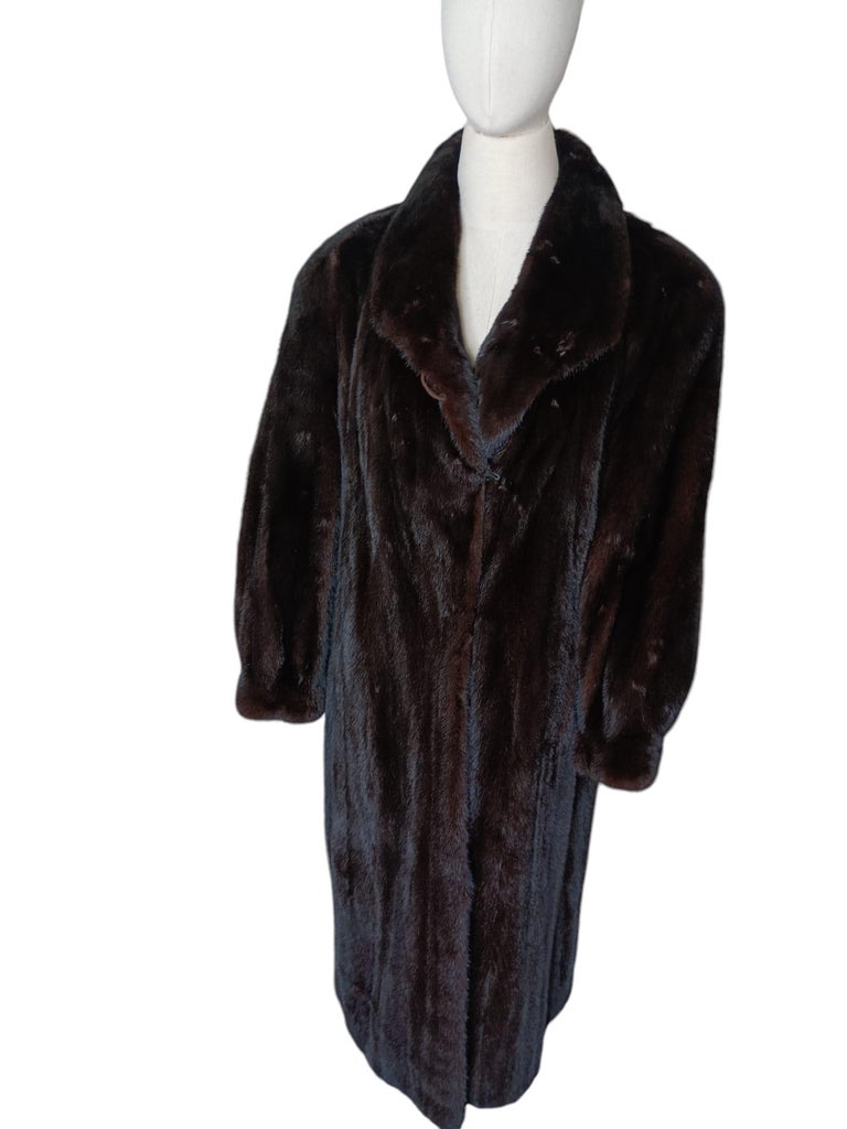 Showroom Ranch Mink Fur Coat (Size 16 XL) ~no duties