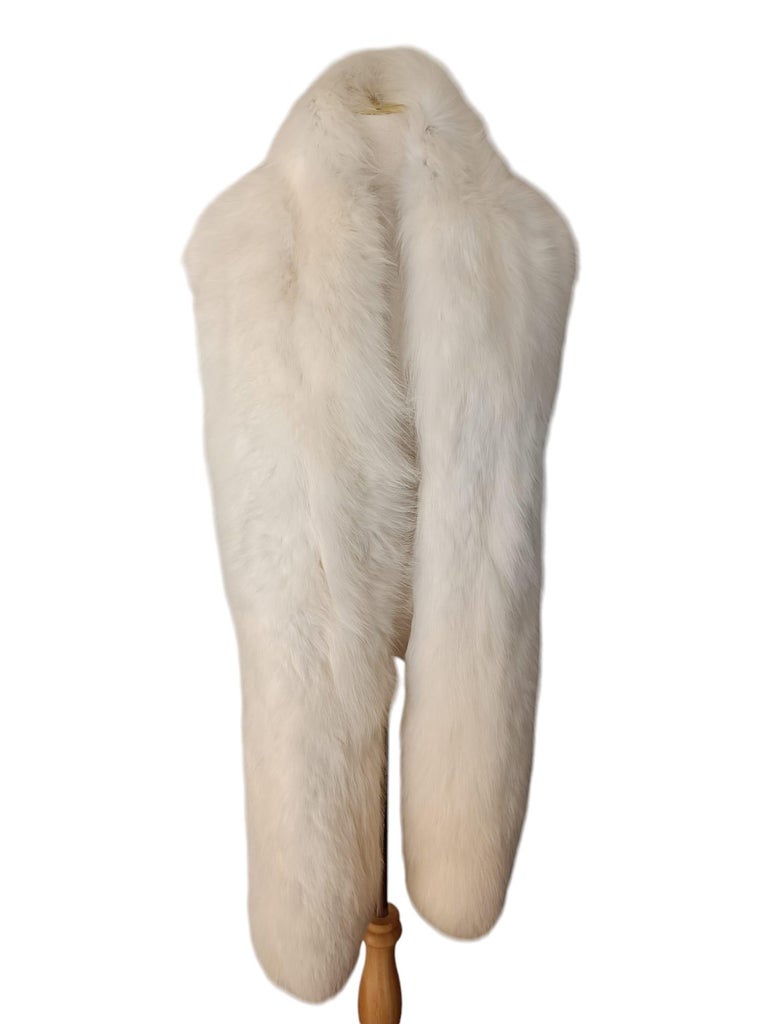 Holt Renfrew White Fox Fur Cape Shrug Stole Boa wedding ~no duties