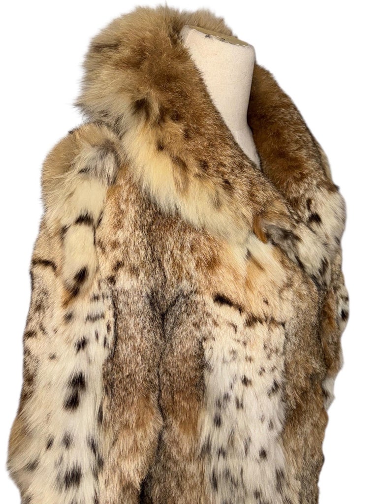 Mint bobcat lynx fur coat size 4-6 ~no duties