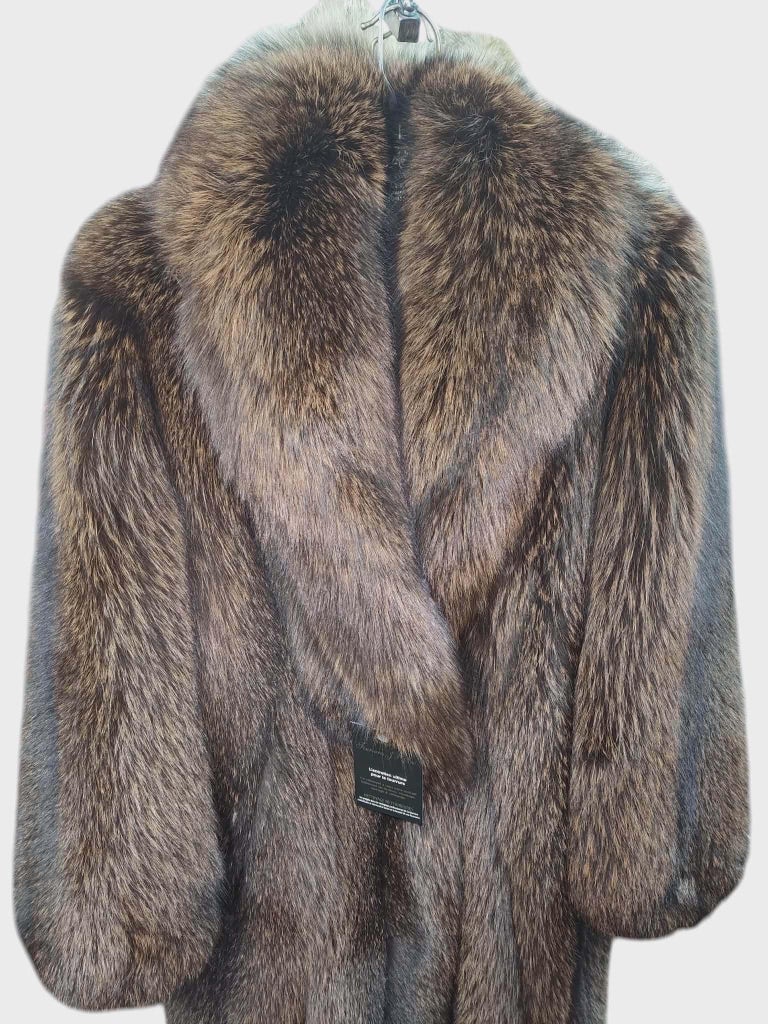 Brand new shadow chocolate fox fur coat size 10/ M ~no duties