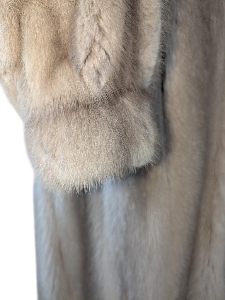 Mint robe style blush mink fur coat 8/M ~no duties