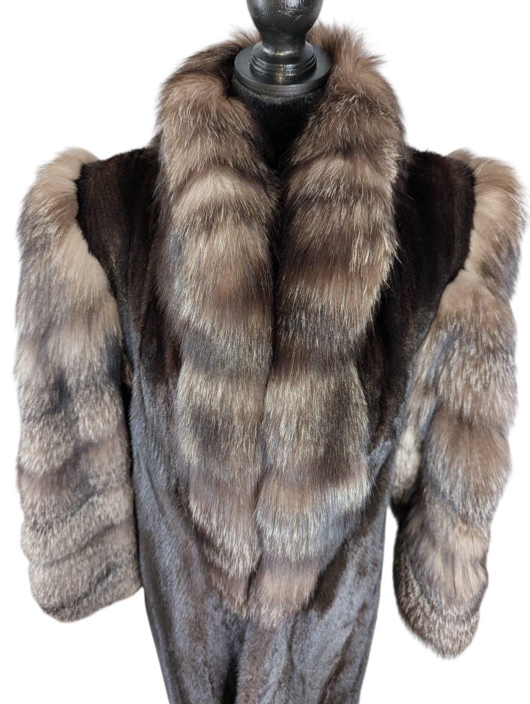 Brand new Mink Fur Coat With crystal Fox Fur sleeves (Size 8/M) ~no duties