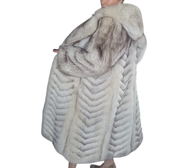 Vintage chevron Norwegian fox fur coat 4-6 ~no duties