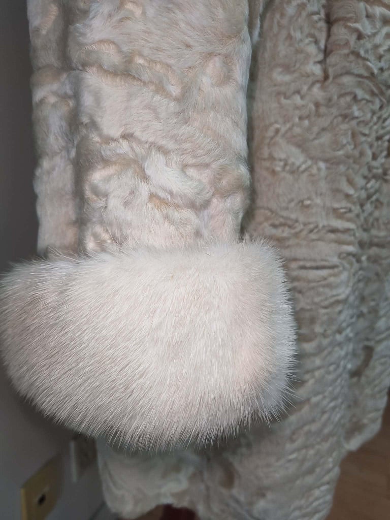 Birger Christensen cream swarkara fur coat size 6/S fits 8/M ~no duties