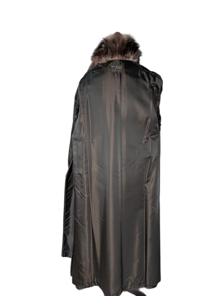 Brand new Mink Fur Coat With crystal Fox Fur sleeves (Size 8/M) ~no duties