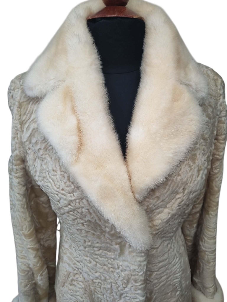 Birger Christensen cream swarkara fur coat size 6/S fits 8/M ~no duties