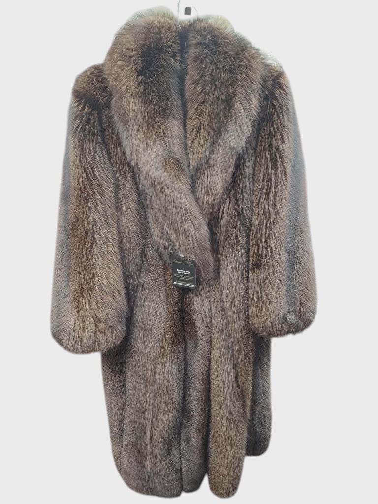 Brand new shadow chocolate fox fur coat size 10/ M ~no duties