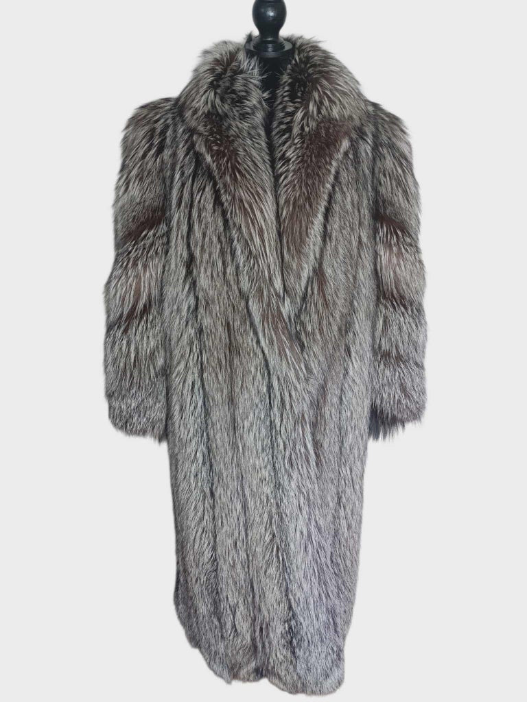 Brand new lightweight saga silver fox fur coat size 8/S tags 4999$ ~no duties