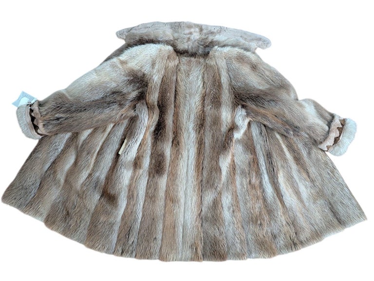 Brand new natural beaver Fur Coat (Size 12/L) ~no duties
