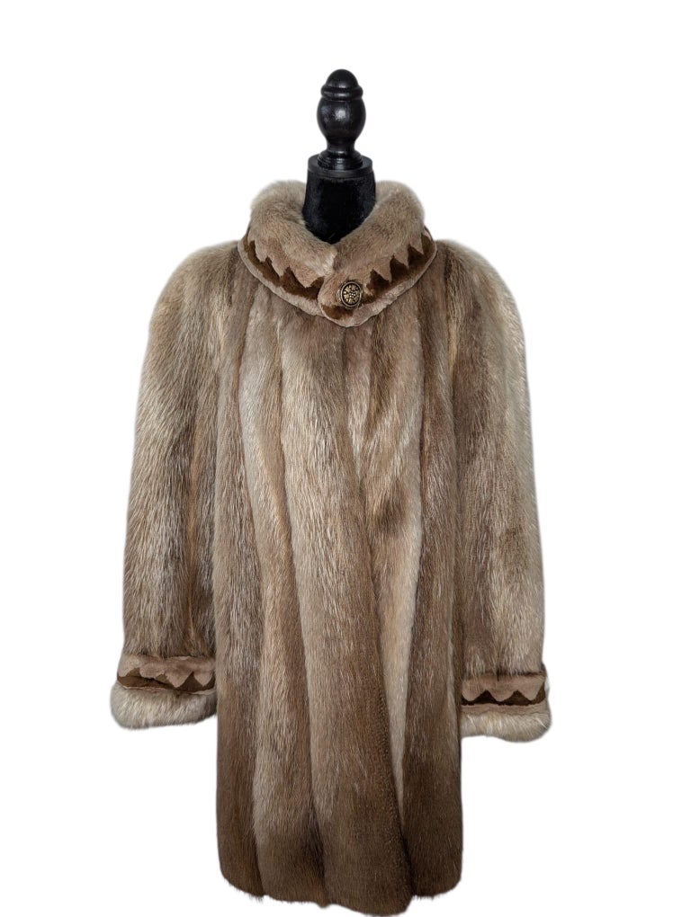 Brand new natural beaver Fur Coat (Size 12/L) ~no duties