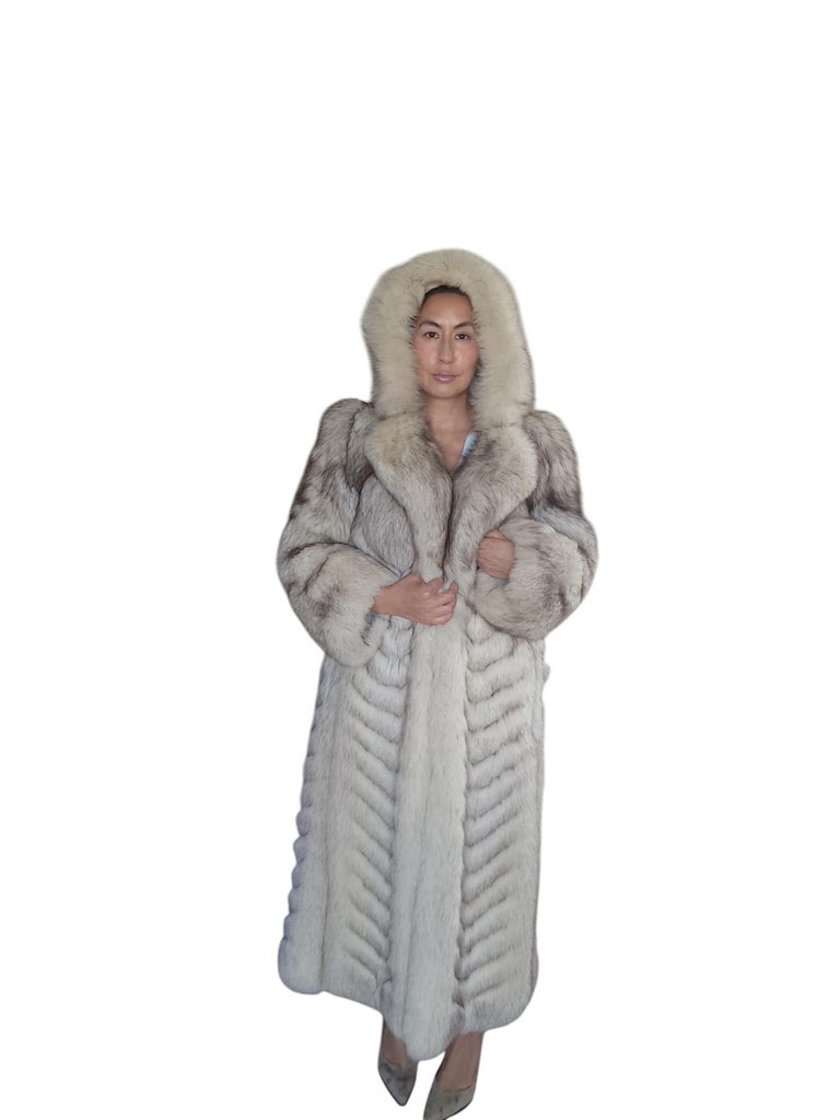 Vintage chevron Norwegian fox fur coat 4-6 ~no duties