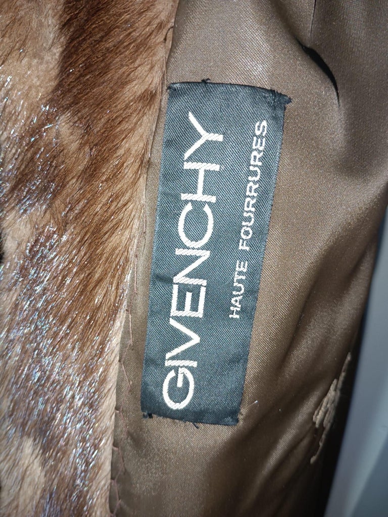 ~Givenchy Demi buff Mink Fur Coat (Size 10 - L) ~no duties