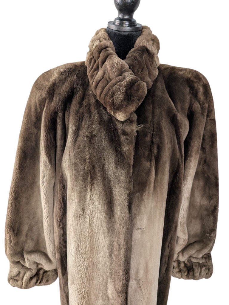 Brand new phantom sheared beaver ~no duties