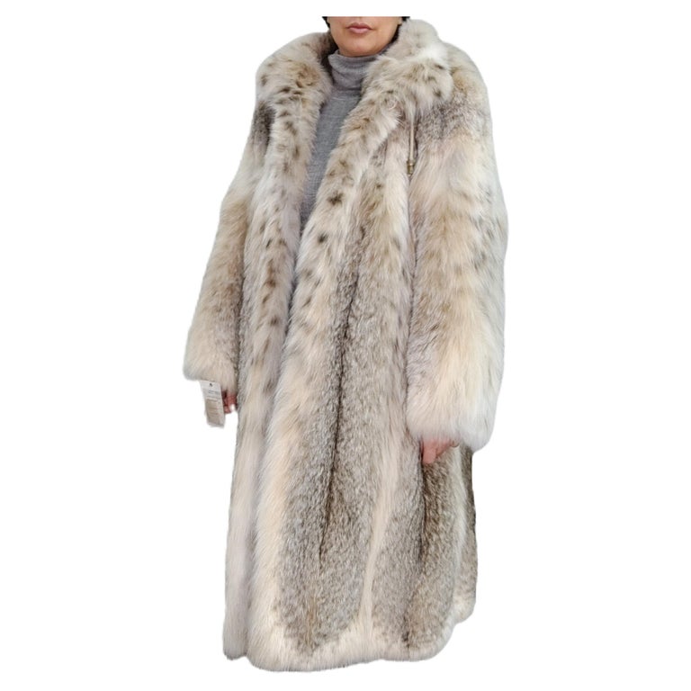 Brand new lightweight lynx fur coat with detachable hood size 24 XXL