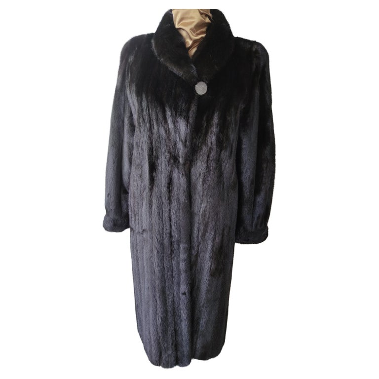 Brand new Carolina Herrera Female Black Mink Fur Coat (Size 16-L)