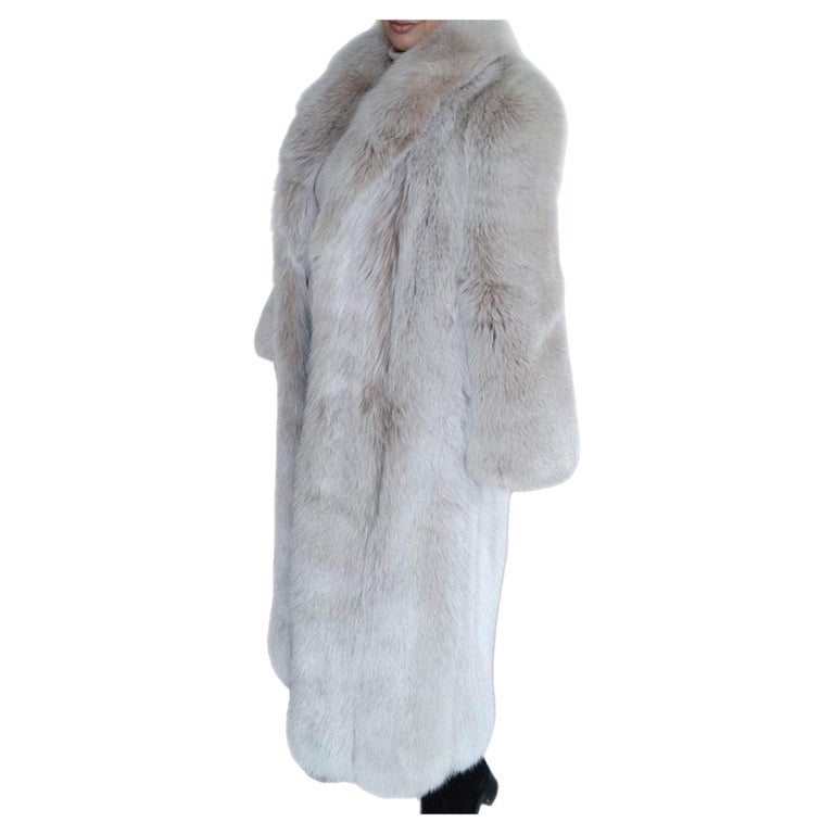 Brand new lightweight saga fox fur coat size 8 ~no duties