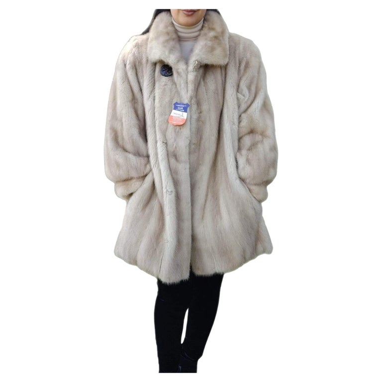 ~Unused Blush Pastel Mink Fur Coat (Size 12 - L) ~no duties