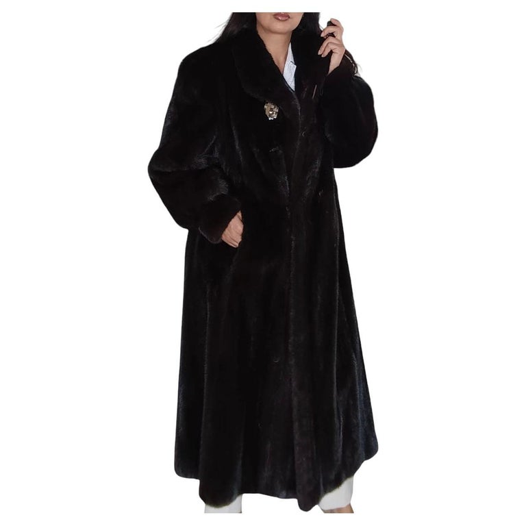 Showroom Ranch Mink Fur Coat (Size 16 XL) ~no duties