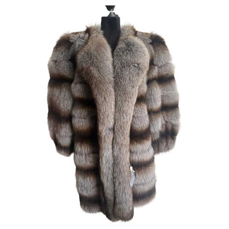 Unused Carolina Herrera fox fur coat size 10/M ~no duties
