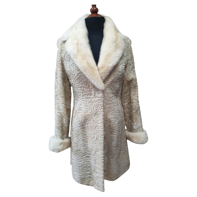 Birger Christensen cream swarkara fur coat size 6/S fits 8/M ~no duties